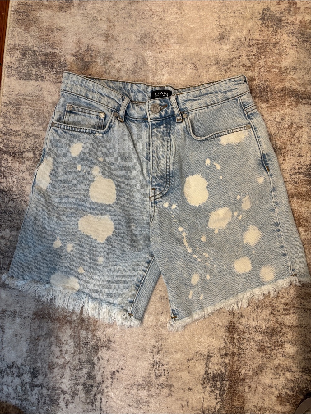 Boohoo Light Blue Bleach-Splatter High Waist Denim Shorts